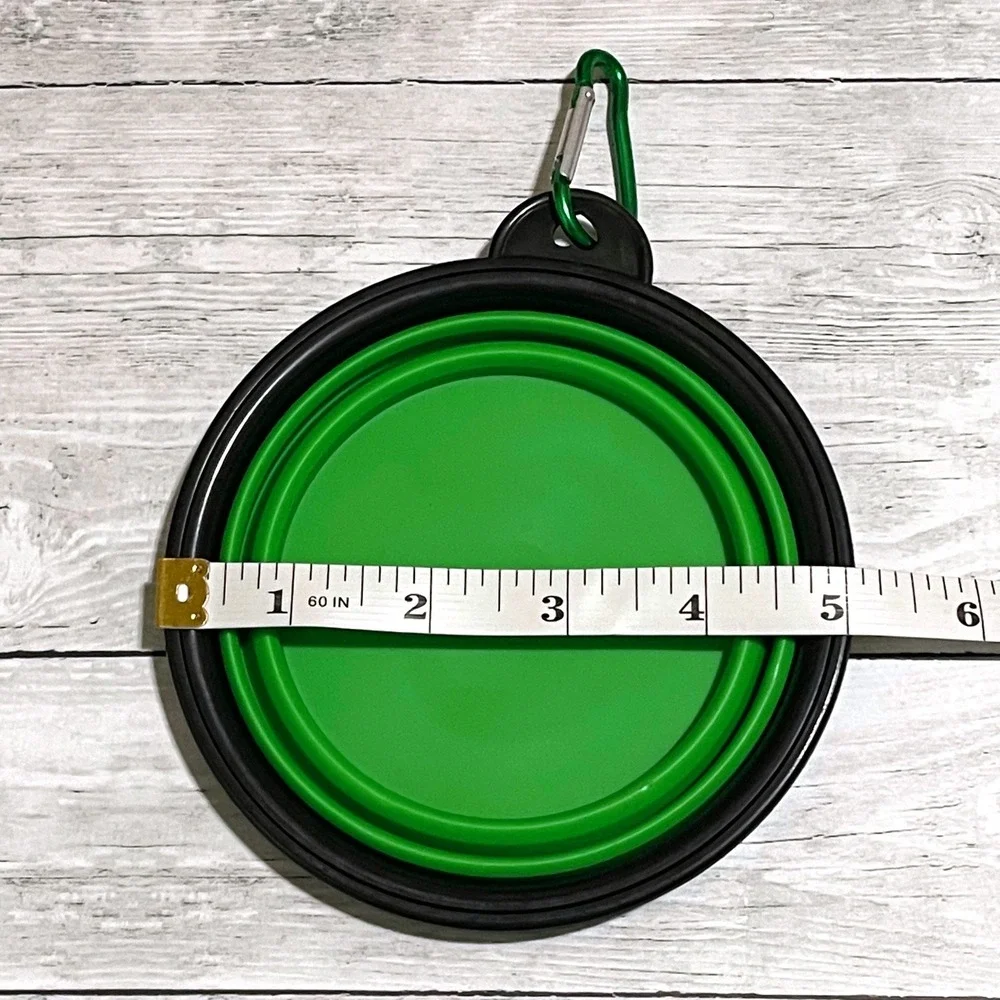 Green Collapsible Silicone Pet Travel Bowl with Carabiner Clip for Dogs Cats